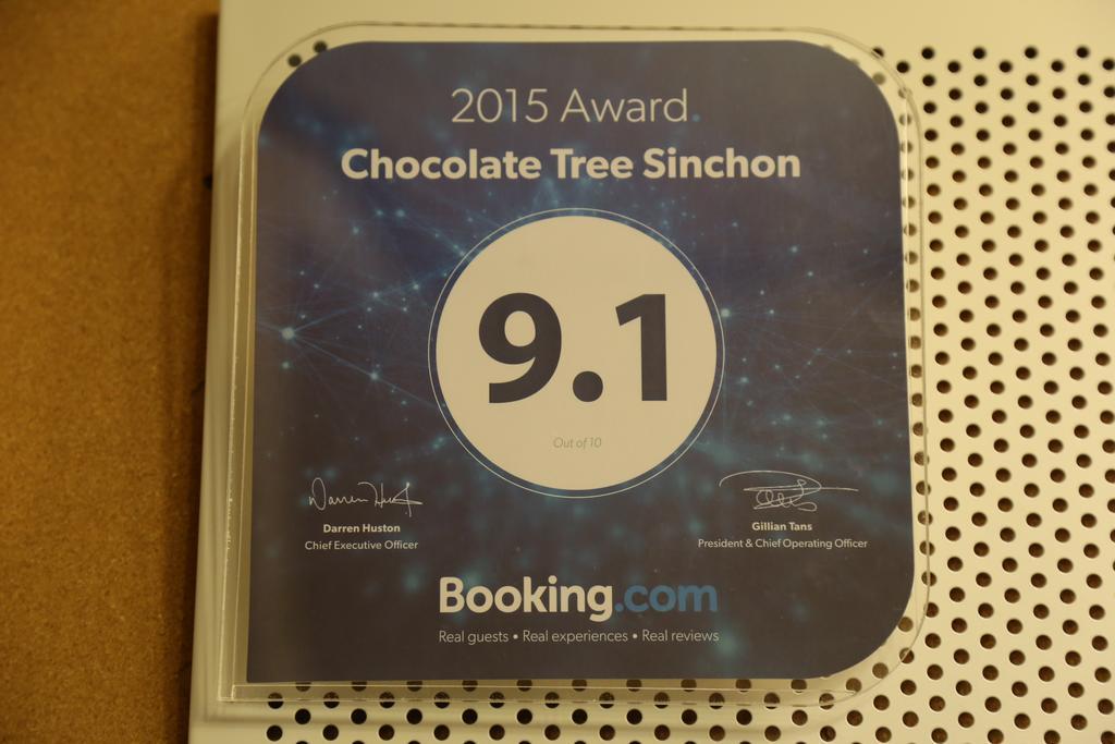 Готель Chocolate Tree Sinchon Сеул Екстер'єр фото