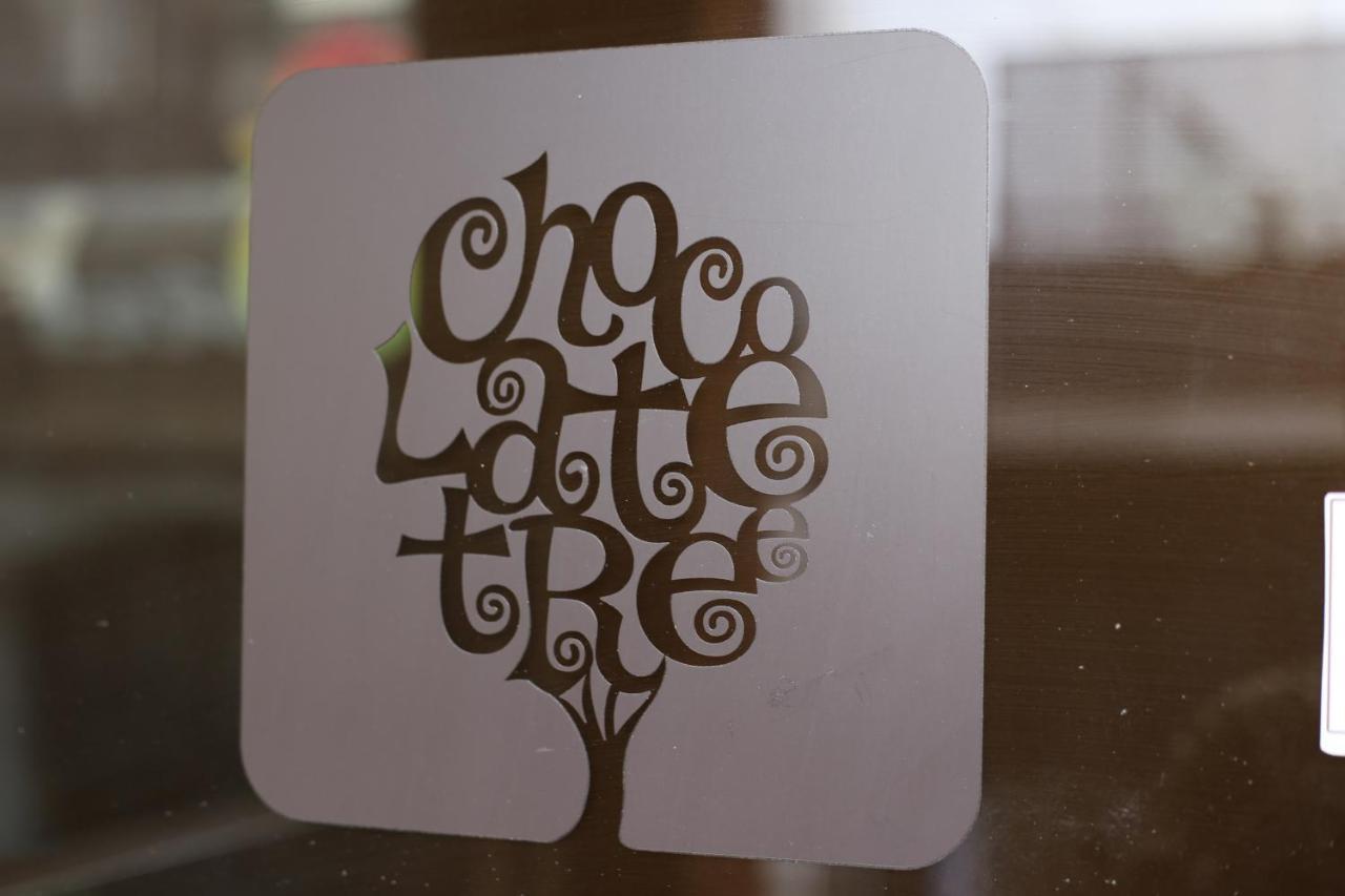 Готель Chocolate Tree Sinchon Сеул Екстер'єр фото